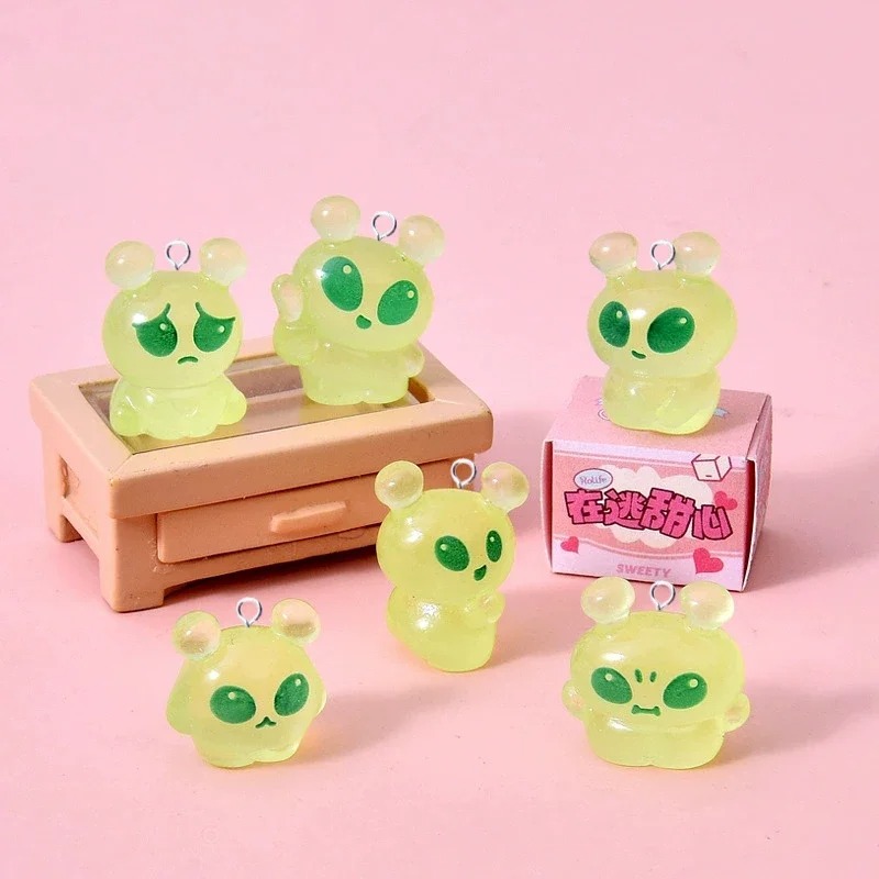 10Pcs Cute Mini Green Alien Re - Resin Craft Projects 评论和价格